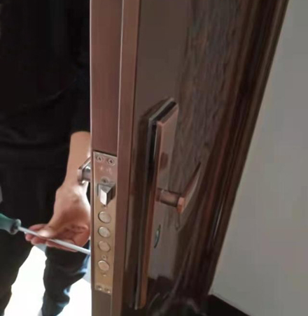 伊吾上门开锁 换锁 伊吾本地开锁公司